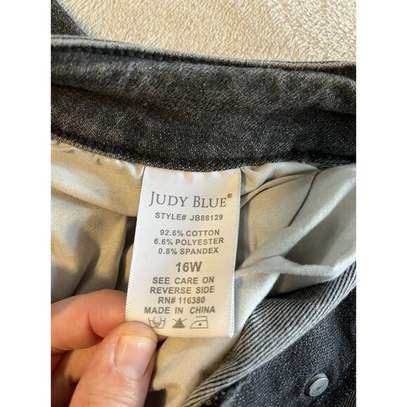 Judy Blue Jeans 16W Gray Skinny Fit Button Fly Distressed Chewed Hem High Rise - Picture 5 of 8